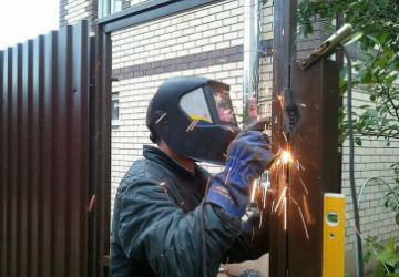 Сварка перегородок и заборов в Сестрорецке в октябре