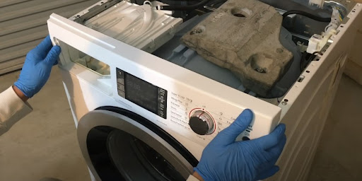 Ремонт стиральных машин Whirlpool в Сестрорецке – сервис от Мастер24, цены от 2050 руб