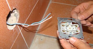 Замена розеток в Сестрорецке в октябре