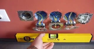 Установка розеток в Сестрорецке в октябре